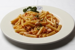 Penne with Smoked Salmon and Cream Sauce