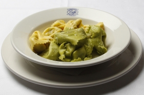 Tortelloni with Sage and Butter Sauce